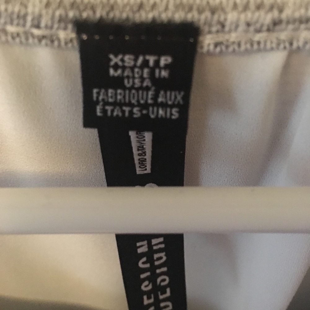 NWT Grey Faux Layered Top - Picture 4 of 4